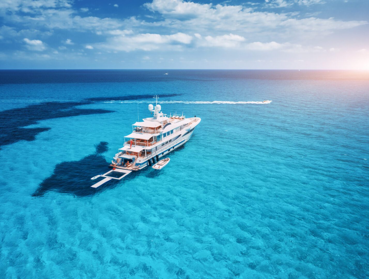 Yacht Day Charters In The Bahamas